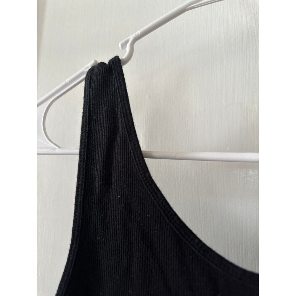 Old Navy slim fit women’s size large tank - Picture 10 of 10